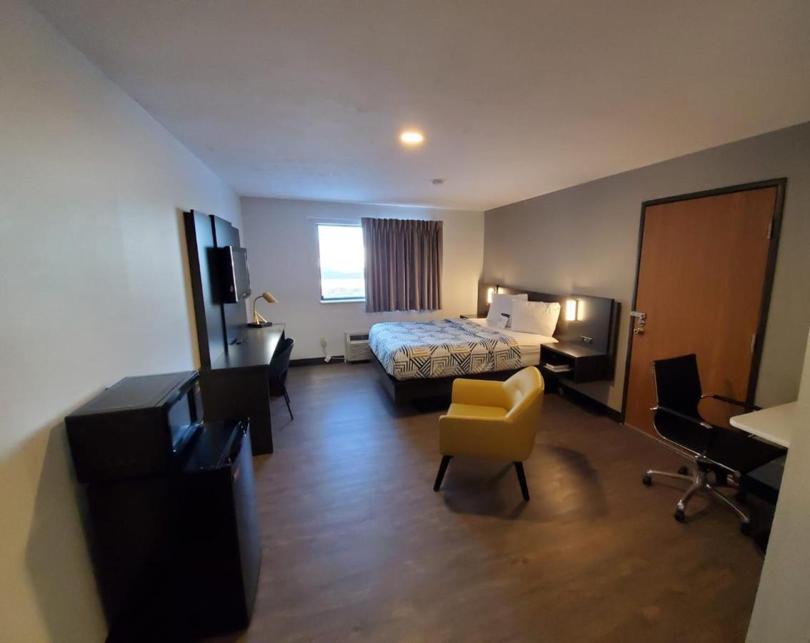 Motel 6-Kewanee, Il Bagian luar foto